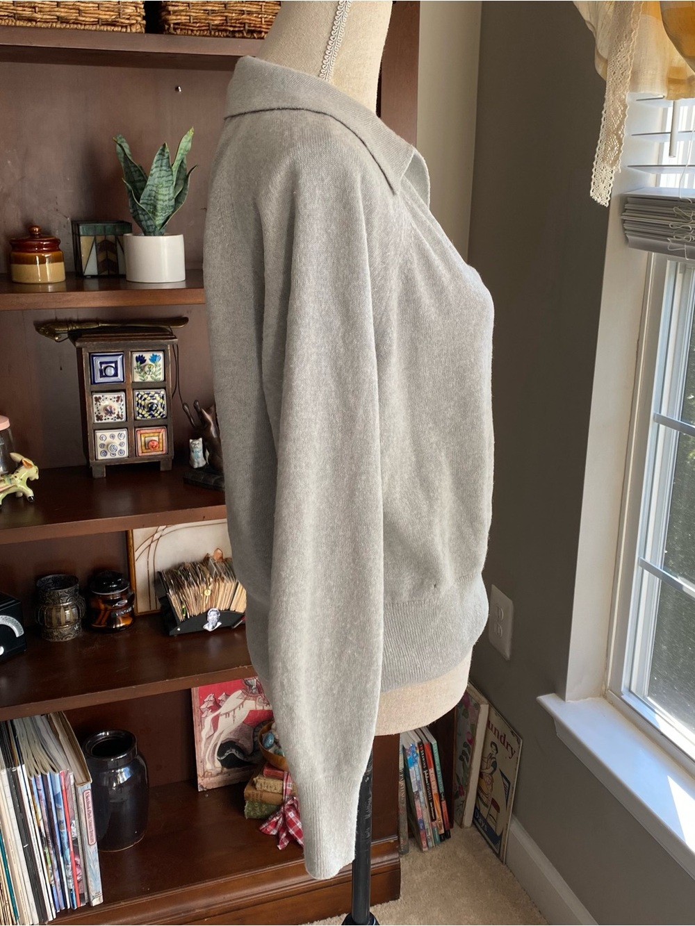 J. Crew 100% Cashmere Light Gray V-Neck Collared Polo Sweater EUC - Picture 4 of 12